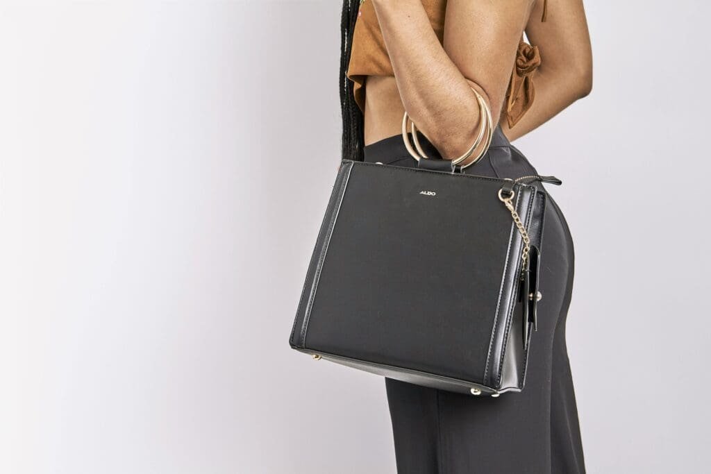 Comprehensive Guide To Ladies Handbags And Styling