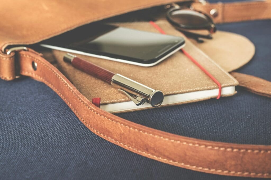 Comprehensive Guide To Ladies Handbags And Styling